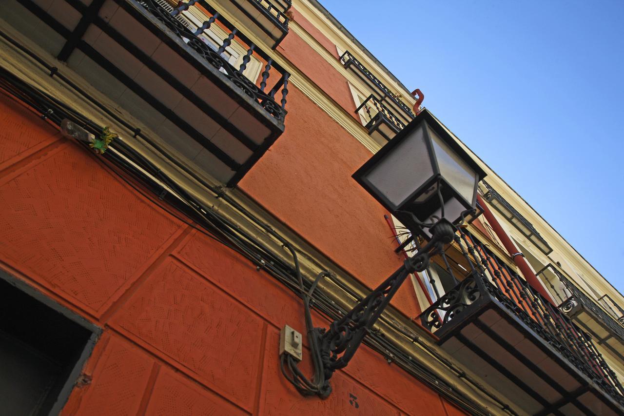 Ferienwohnung Reina Sofia Boutique I Madrid Exterior foto